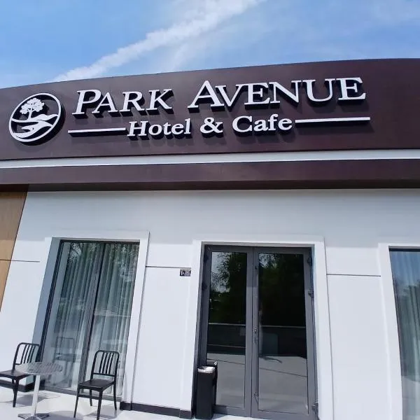 Taraz में, होटल Park Avenue Hotel