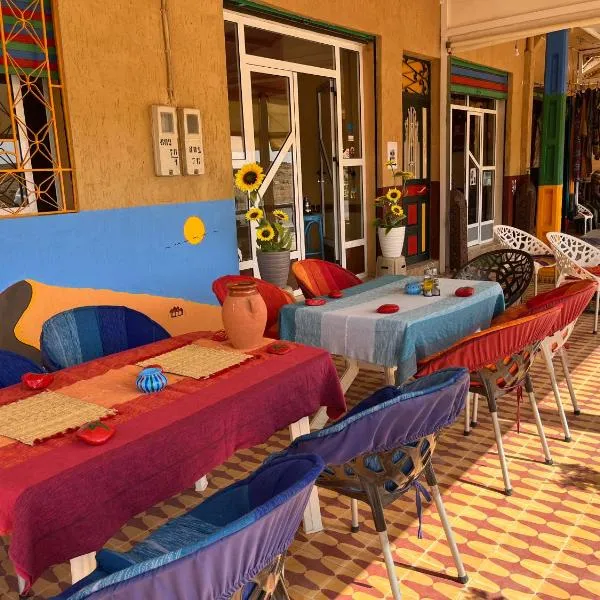 Birgits Bed & Bistro, Garage für Biker kostenlos, hotell i Madkhal Meski