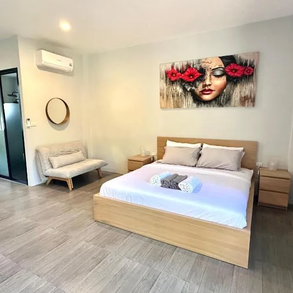Acqua Rooms & Living