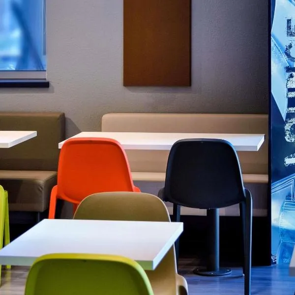 ibis budget Aubagne Paluds Agora, khách sạn ở Aubagne