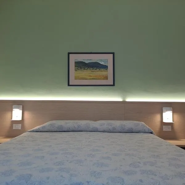 B&B Locanda Al Pontesel، فندق في غارْدا