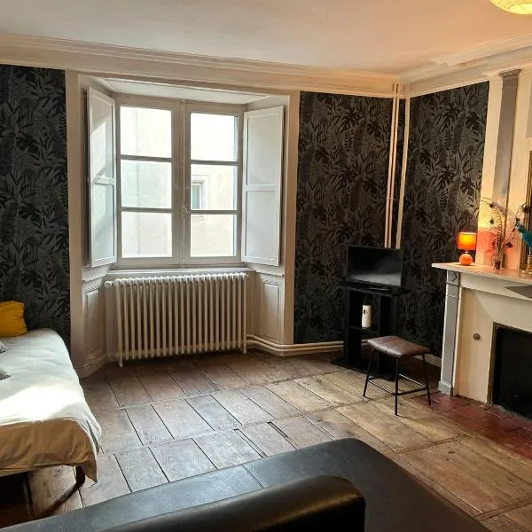 Chambre et salle de bain privative, ξενοδοχείο σε Bellac