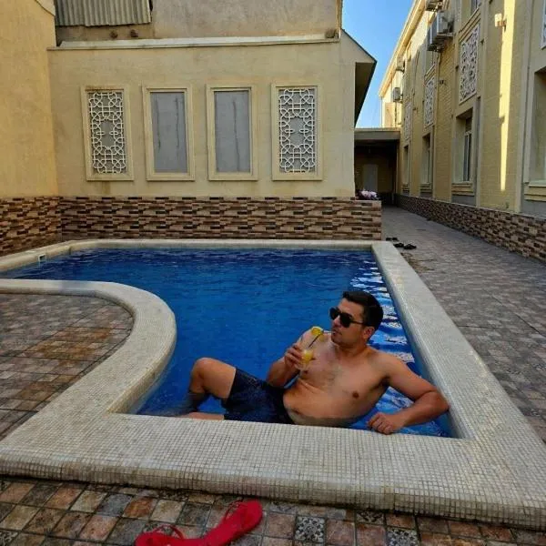 Chorminor 1 min to Bukhara Old Town with ONE TIME FREE SUMMER POOL, hotel a Bukhara
