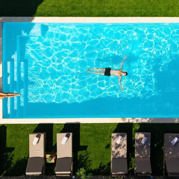 Athenian Riviera Hotel& Suites, hotel v Atenah