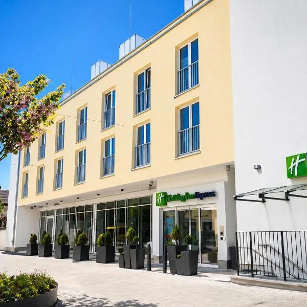 Holiday Inn Express Munich Airport - Erding by IHG, hotell i Erding