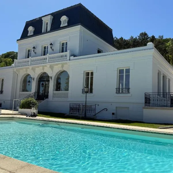 DomaineduRocBlanc, hotell i Merey