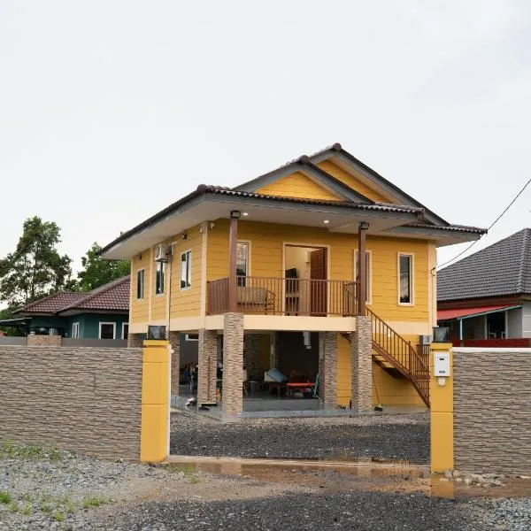 Homestay Pondok Qaseh NH Tanjung Minyak Klebang, hotel a Malaca