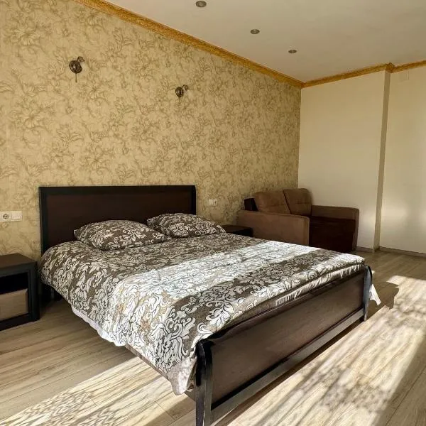 вул Роксолани , 16 центр 300 м до бювету, Hotel in Truskawez