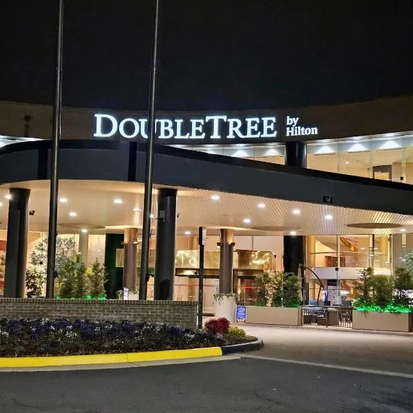 DoubleTree by Hilton Washington Dulles Airport, hotel a Herndon