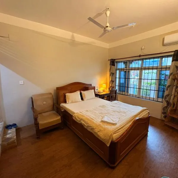 Paris Guest House, hotel in Bharatpur