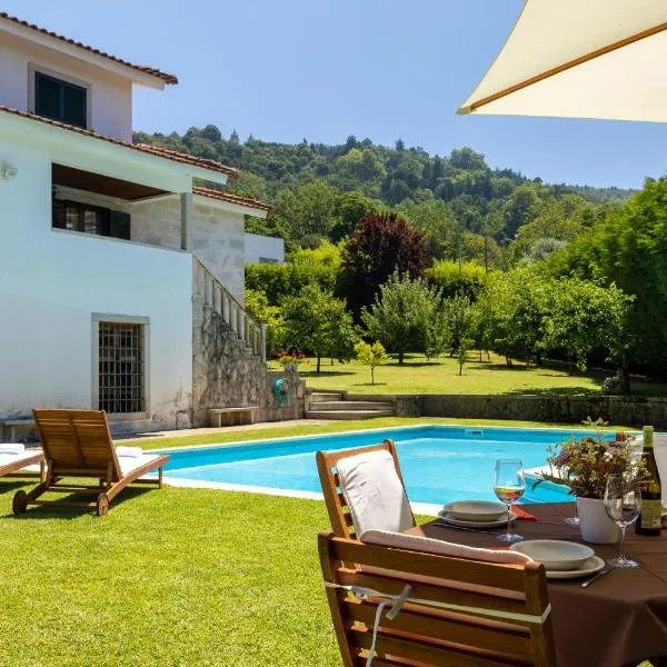Luxury Classic Villa with Private Pool - Bom Jesus, Hotel in Braga