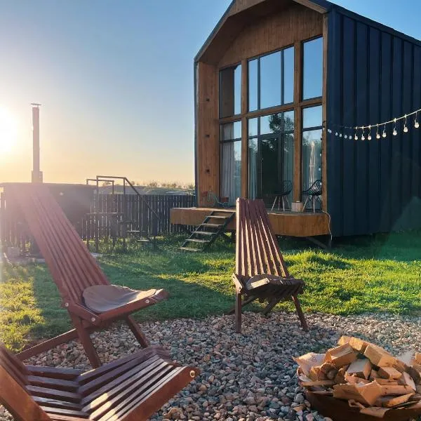 Cozy Family Barnhouse in a Quiet Village, hotell i Ryskulovo