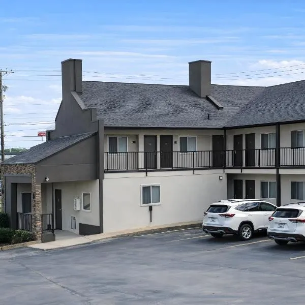 Quarters Inn & Suites, hotel i Antioch