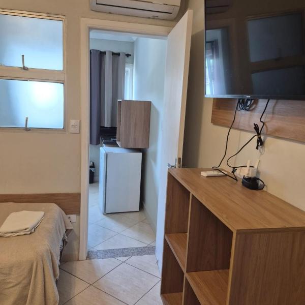 Kitnet Asturias 51B no Ed. Guariatã, próximo a praia das Astúrias em Guarujá - Foto 5