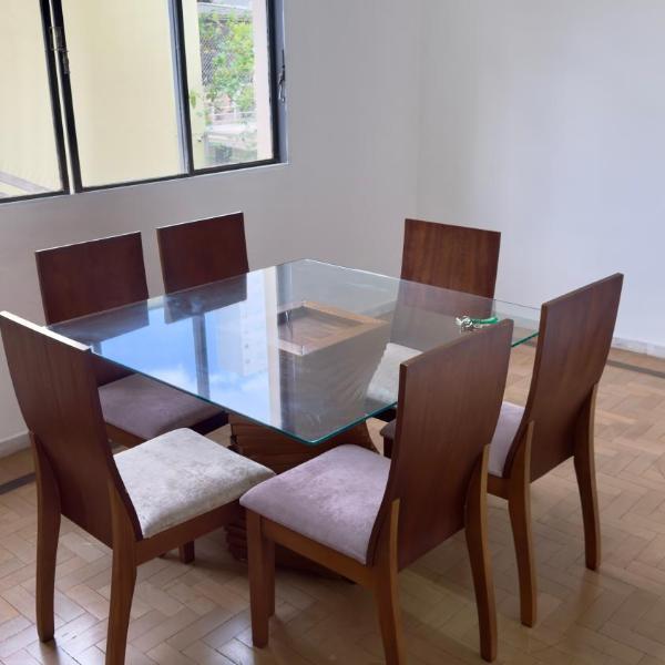 Hospedagem em apartamento compartilhado