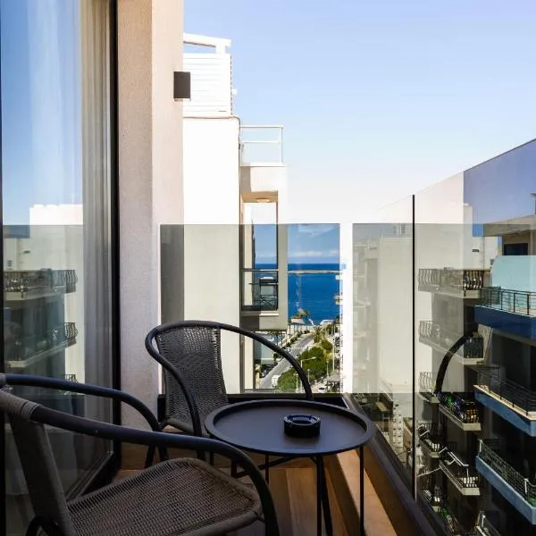 Stay at Portobello Luxury Suites, hotell i St Paul's Bay