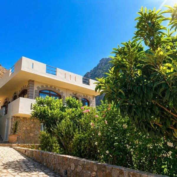 Artemisa House, отель в Айя-Румели