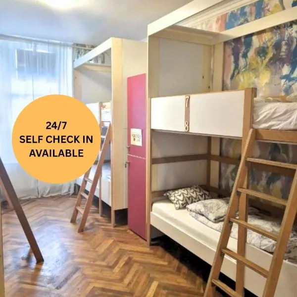 Centrum House Hostel, viešbutis Brašove