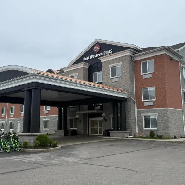 Best Western Plus 1000 Islands Hotel & Suites, hotel sa Gananoque