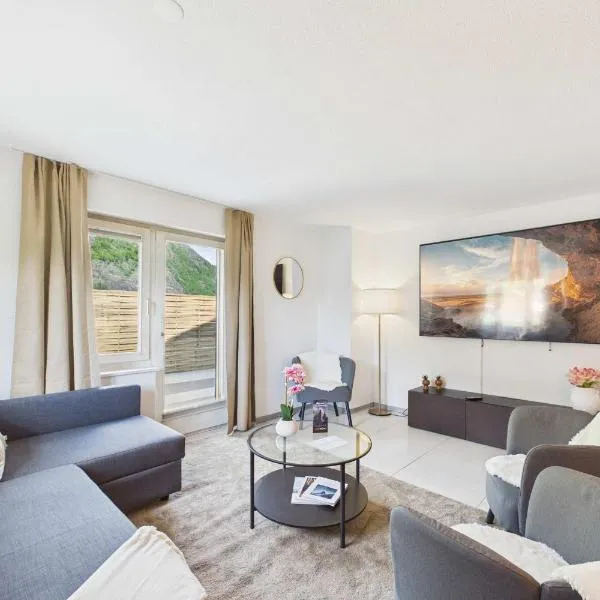Viesnīca Family apartment in Brig pilsētā Gamsen