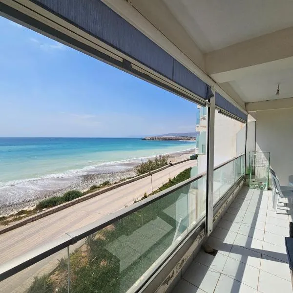 Triplex sur mer terrasse 3 chambre, Hotel in Agadir