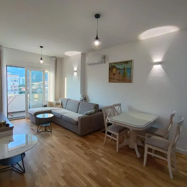 Family Home Apartment, hotel di Bar
