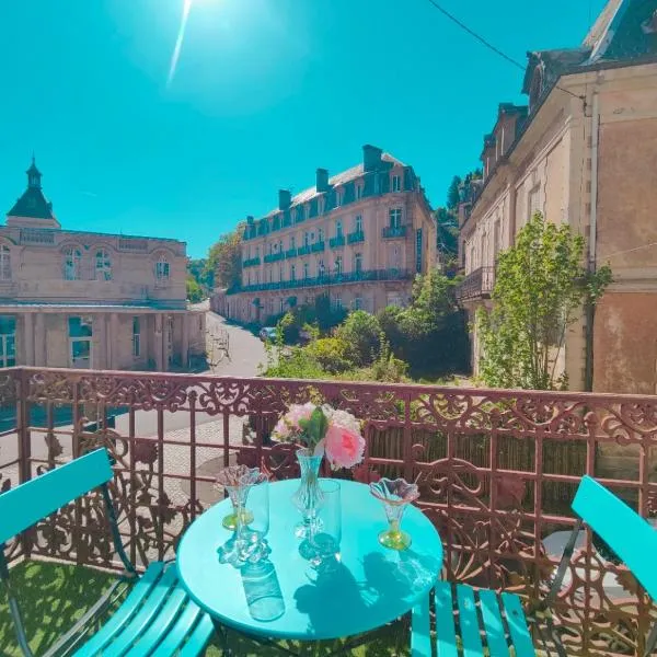 La suite de l'Empereur- Élégance & Charme Louis XV, hotel in Plombières-les-Bains