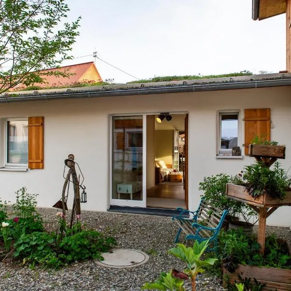 ländlicher öko-flair im Strohhaus, hotel v destinaci Frickingen