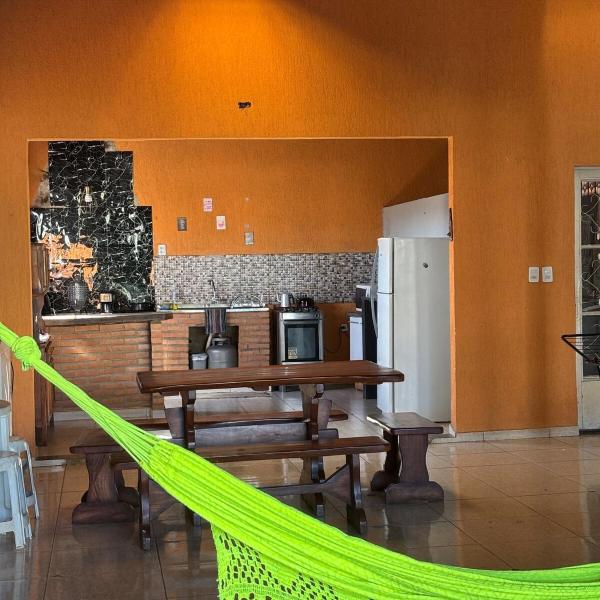 Casa com 5 Studios Central e 8 minutos do Paraguai - Grupos até 20 pessoas - Foto 4