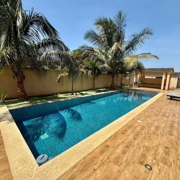 Villa luxueuse à ngaparou saly center, hotel u gradu 'Ngaparou'