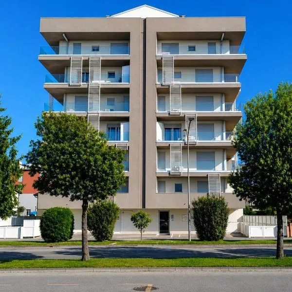 Alexander Palace, hotel em Caorle