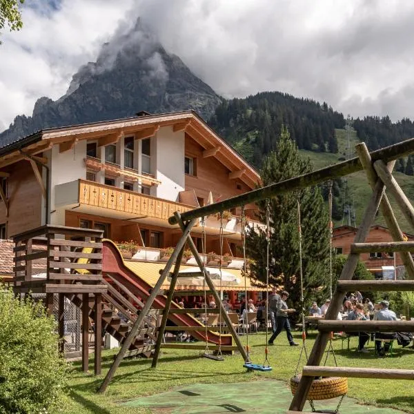 Typically Swiss Hotel Ermitage – hotel w mieście Kandersteg