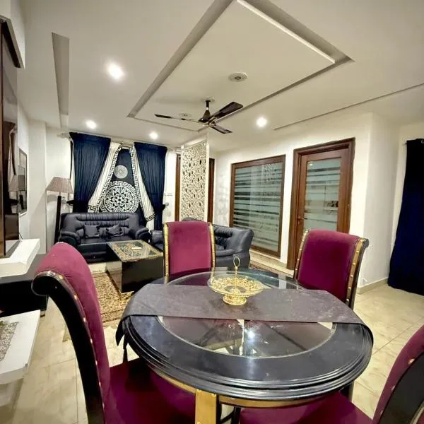 Royal Residences DHA Lahore Two Bedroom Apartment, ξενοδοχείο στη Λαχόρη