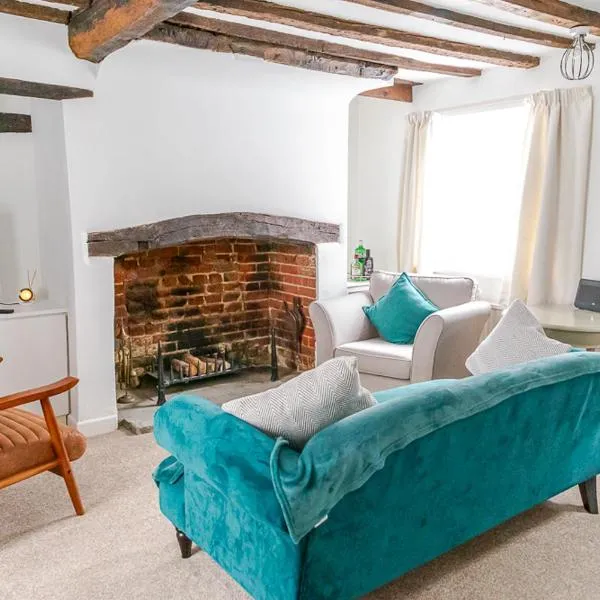 Grade II listed cottage in central Salisbury, מלון בסולסברי