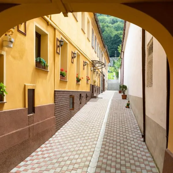 StayNATURAL Brasov Center: Braşov şehrinde bir otel