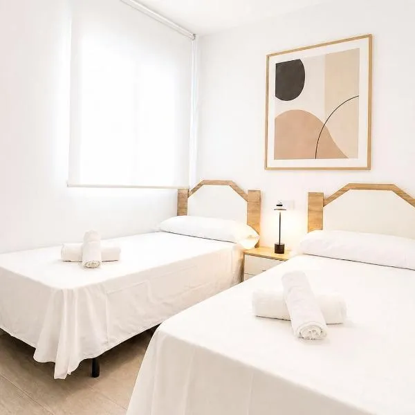 Hospedium GL Linarejos Suites Parking Gratis، فندق في ليناريس
