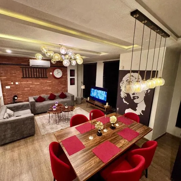 Luxury Family Apartment AC, Fast Wifi & Parking, khách sạn ở Rawalpindi