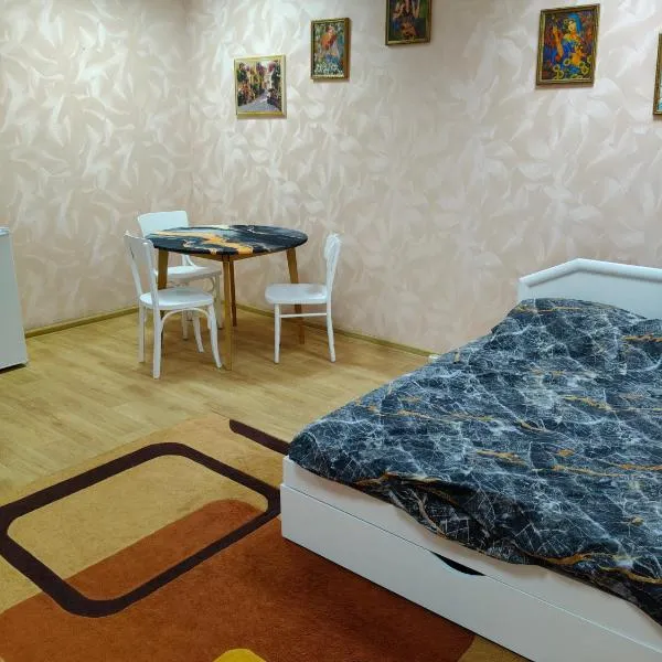 2С Двокімнатна район Сіті - центру, hotel u gradu Nikolajev