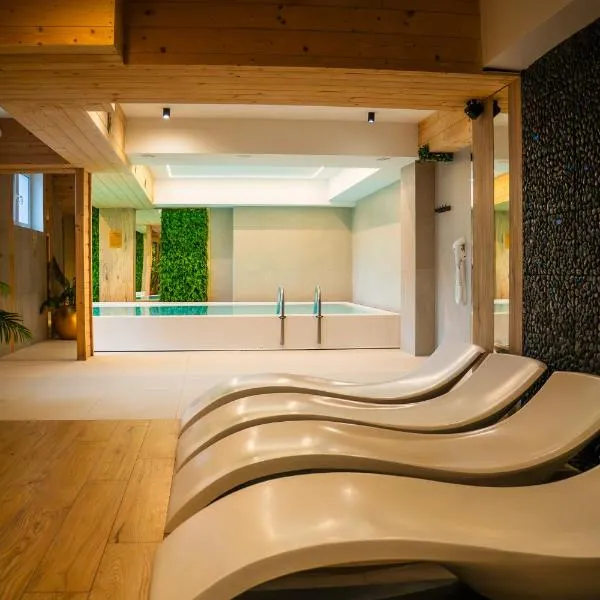 Aparthotel Diamond SPA Relax، فندق في بيالكا تاترزانسكا
