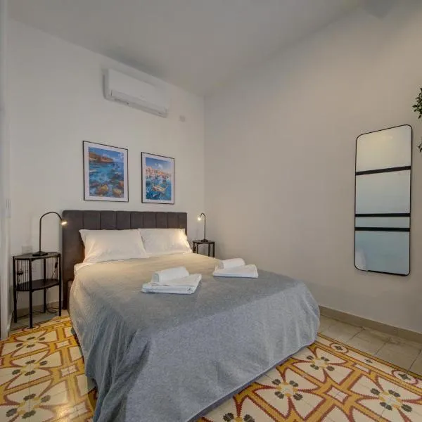 The Secret - R5, hotel Sengleában