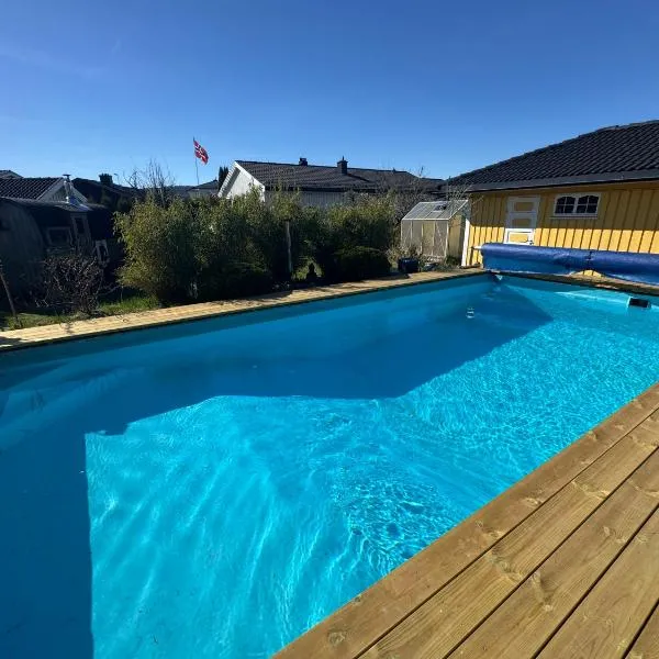 포르스그룬에 위치한 호텔 Pool & Nordic Sauna Retreat - Studio Apartment Porsgrunn
