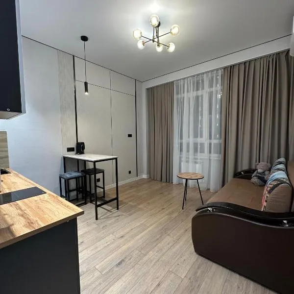 Евродвушка в ЖК Premier 14мкр, hôtel à Aktau