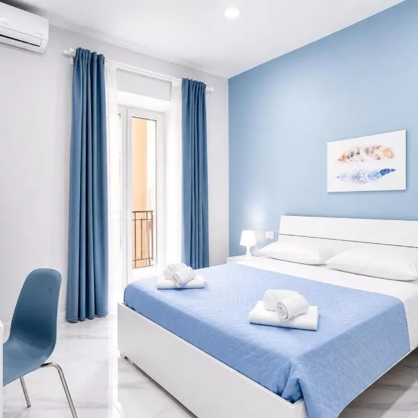 Neve Al Sole Modern Suites near Metro Materdei in Naples Center, hotel en Nápoles