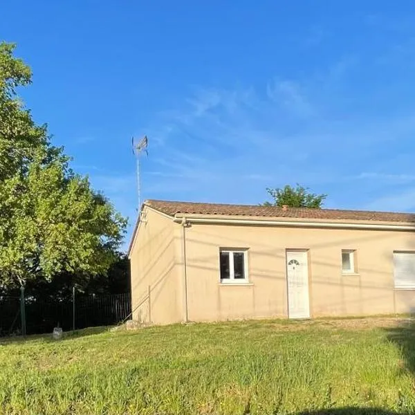 la maison de montpon, hotel a Montpon-Ménestérol