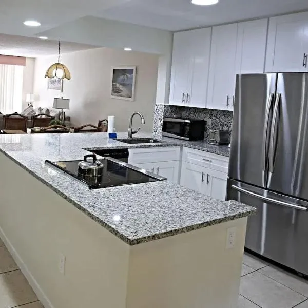 4330 Shorewalk lakeview condo close to IMG and Beach, hotel a Bradenton