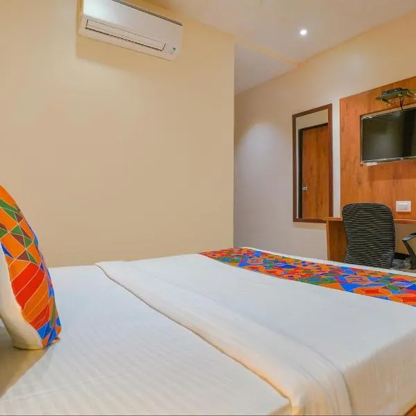 Hotel Evanka Brilliant Convention, khách sạn ở Indore