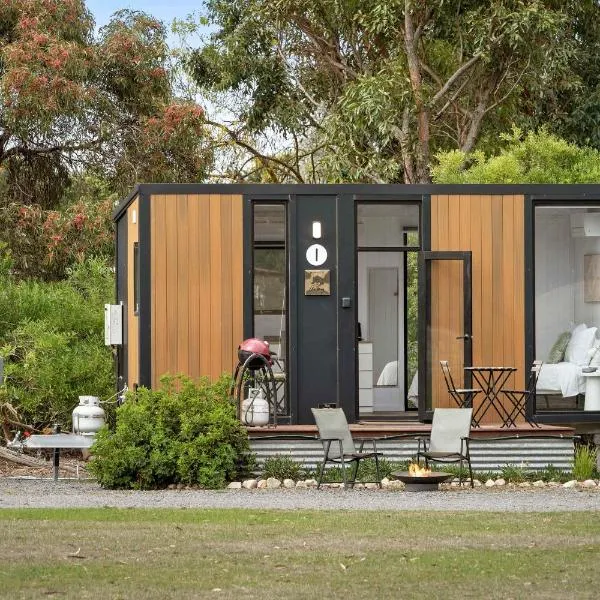 Halls Haven Tiny House 2 by Tiny Away, hotel en Halls Gap