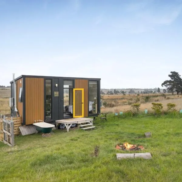 Tiny Regen Farm Stay by Tiny Away, hotel en Lawrence
