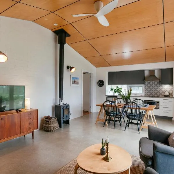 Stablebase, hotel u gradu Olbani