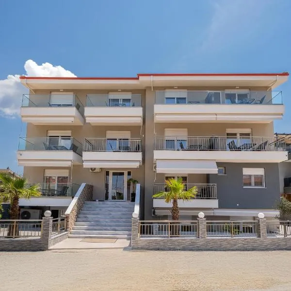 OASIS luxury apartments and rooms nikiti, hotel v mestu Nikiti
